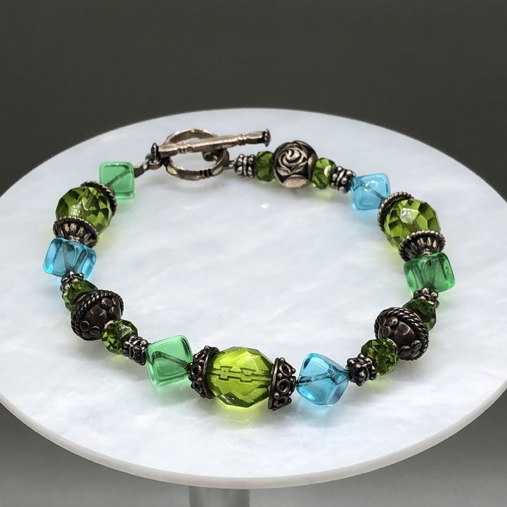 VINTAGE artisan handcrafted sterling silver beaded bracelet